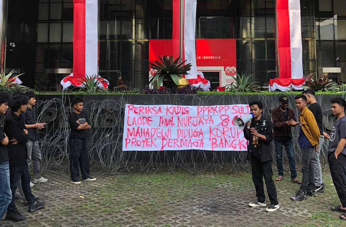 Aksi Jilid II di KPK: Mahasiswa Desak Tangkap Kadis DPRKPP Sultra dan Kontraktor CV Mahadewi