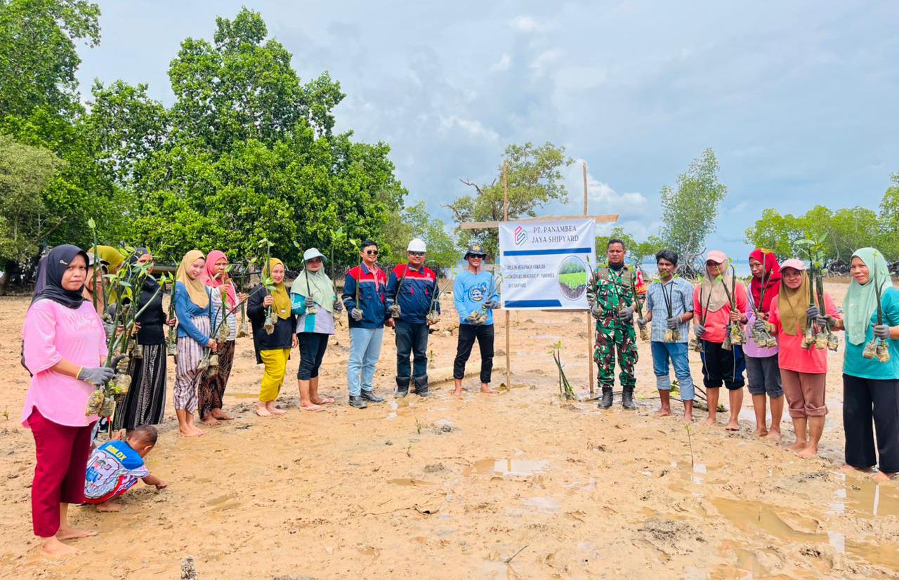 PJS Tanam Mangrove, Perkuat Komitmen Jaga Pesisir Panambea Barata