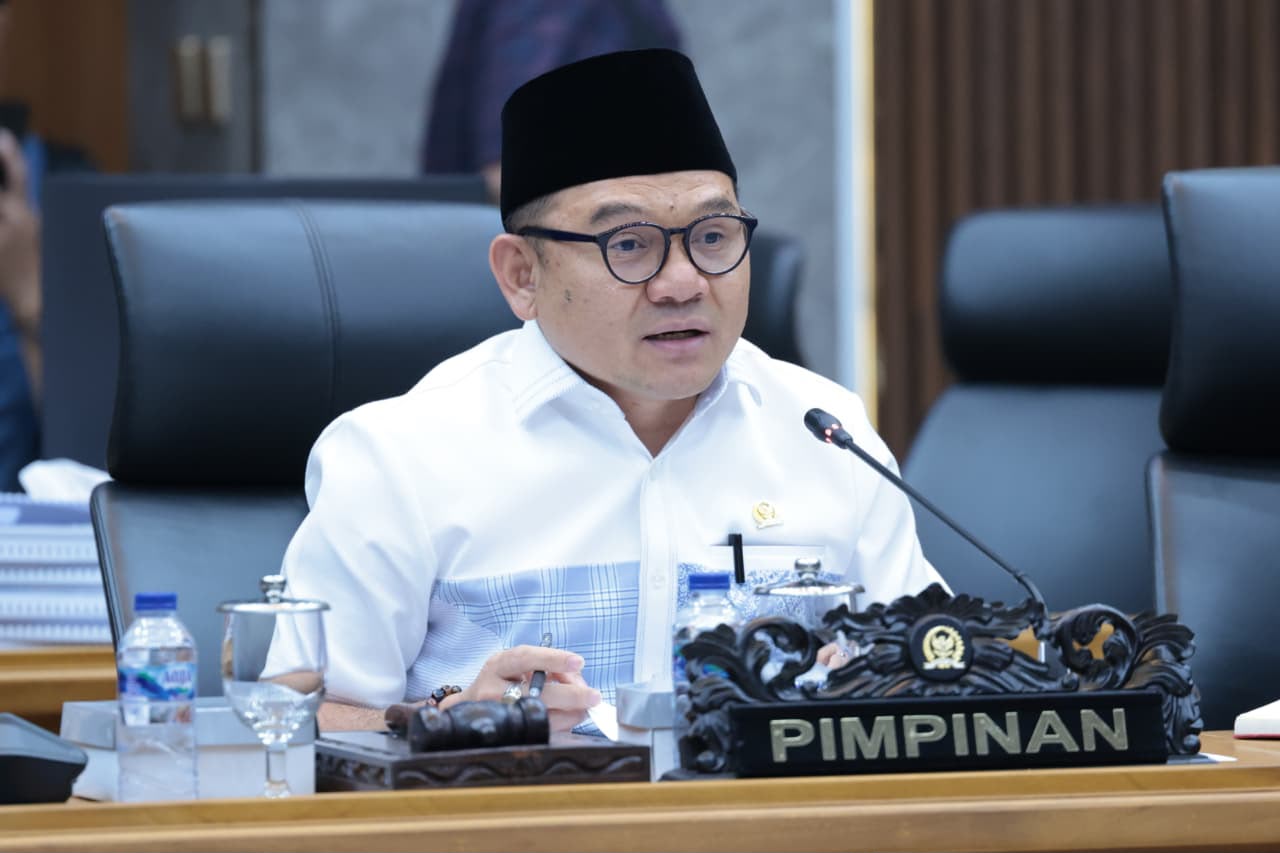 Kemerdekaan, Politik Kehadiran, dan Cinta